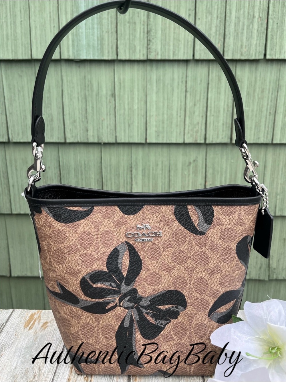 Coach City Bucket Bag Crossbody In Signature Canvas With Bow Print Purse